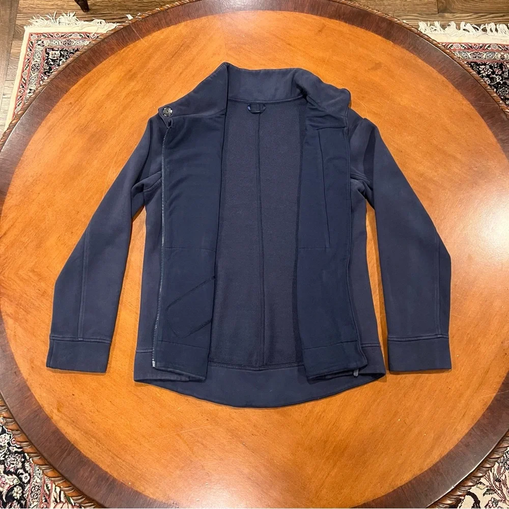 Lululemon Women’s Fleece Be True Jacket Inkwell Blue Size 8 Relaxed Fit Soft